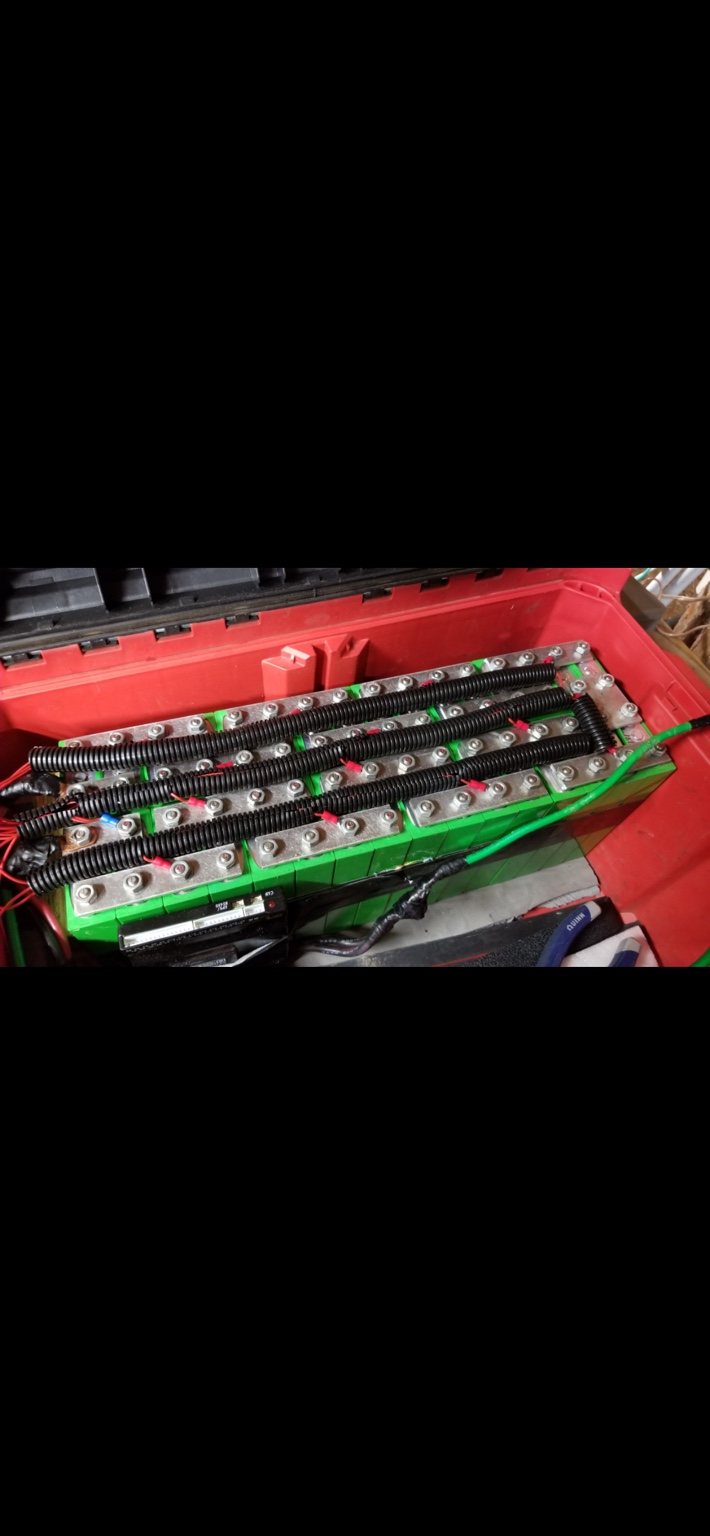 Custom 16 cell lithium battery pack with BMS wiring